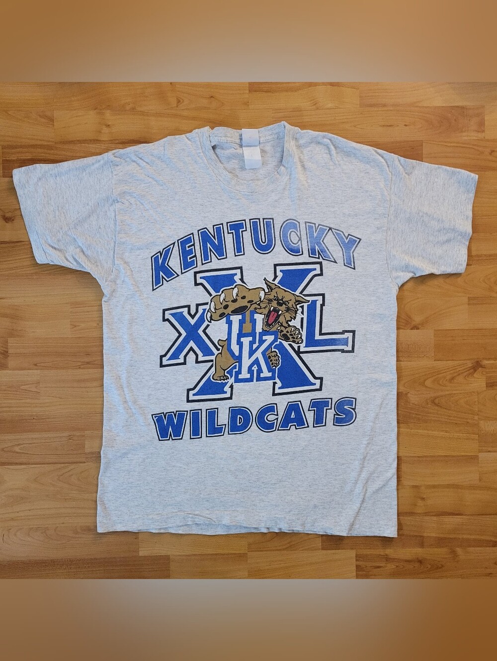 Vintage Kentucky Wildcats NCAA Rare Fruit of the Loom Blue Label Gray Tee, XLT